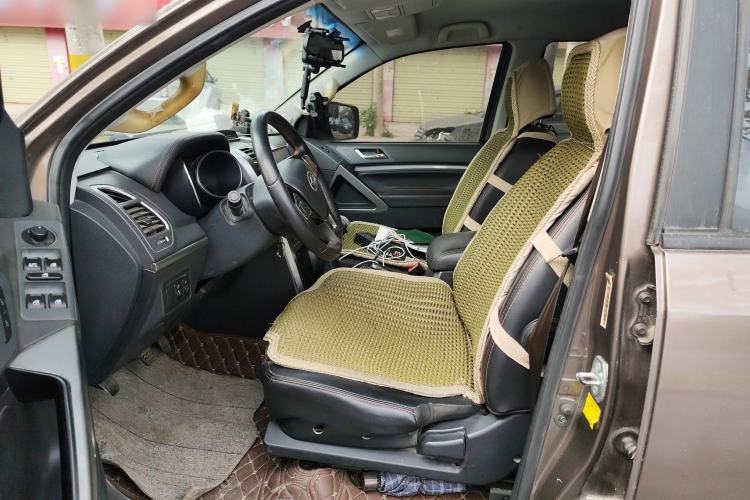 Used Huanghai N3 2017 2.5T Manual Two-Wheel Drive Sport Edition XD25T5 Driver Seat