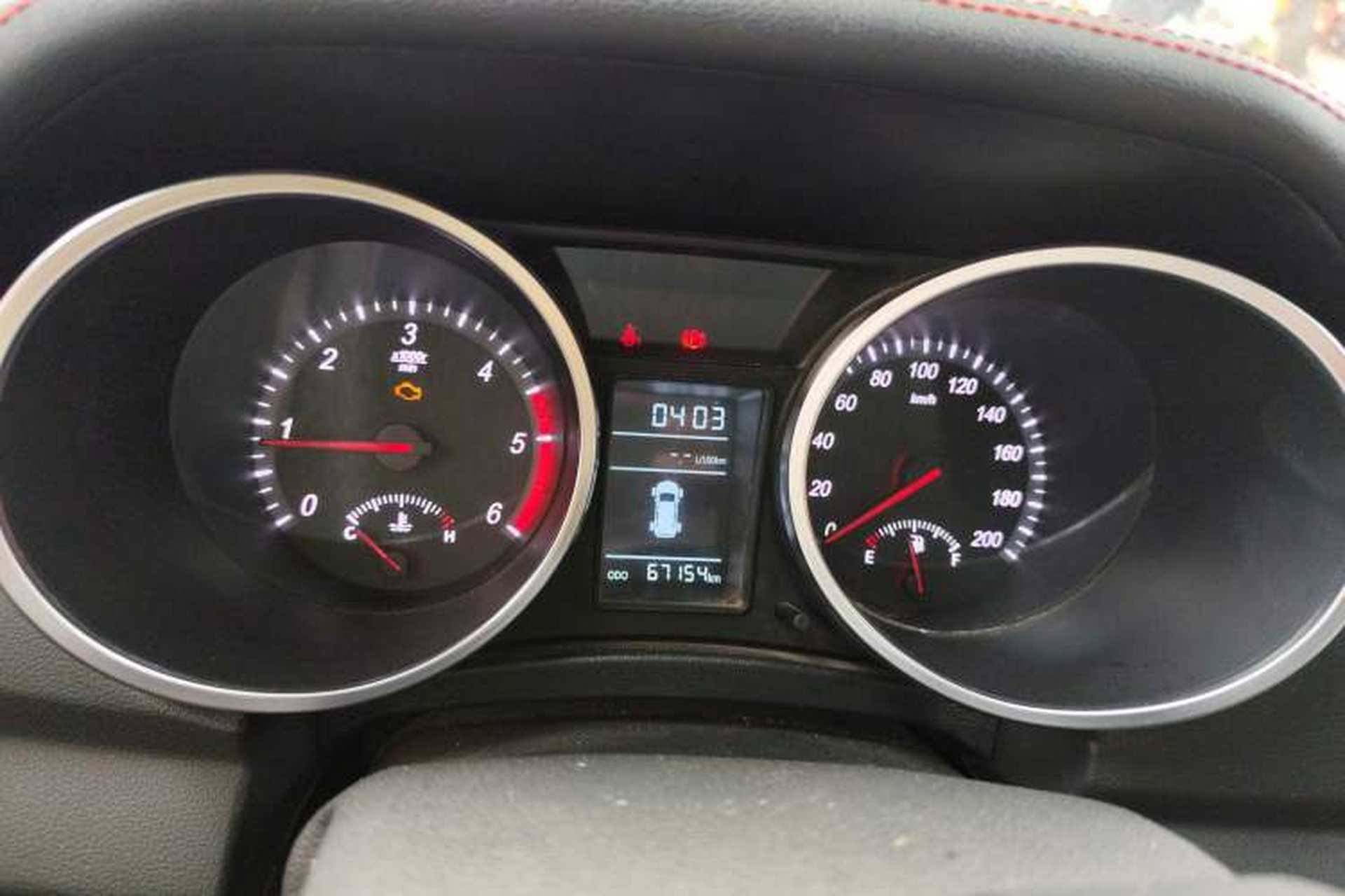 Used Huanghai N3 2017 2.5T Manual Two-Wheel Drive Sport Edition XD25T5 Instrument Cluster