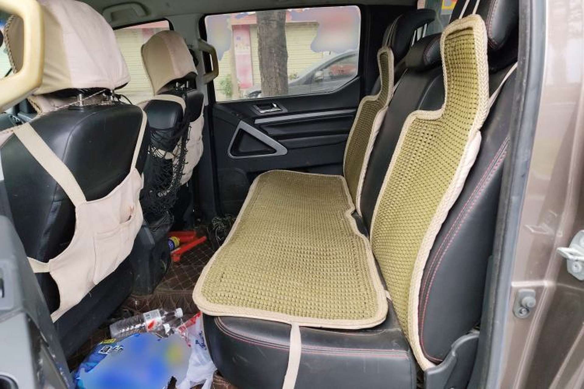 Used Huanghai N3 2017 2.5T Manual Two-Wheel Drive Sport Edition XD25T5 Left Rear Seat