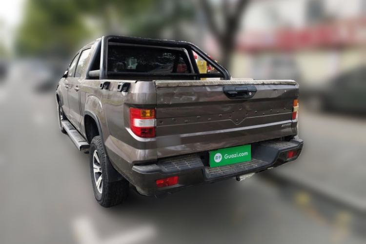 Used Huanghai N3 2017 2.5T Manual Two-Wheel Drive Sport Edition XD25T5 Rear Left 45 Deg