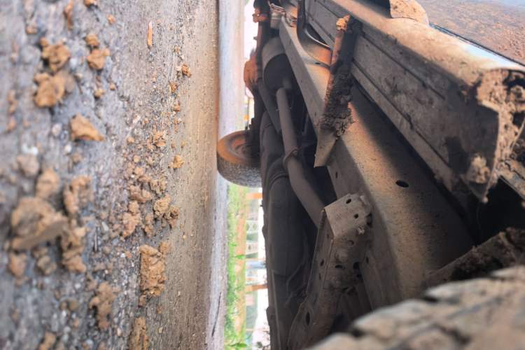 Used Huanghai N3  Chassis Front Right