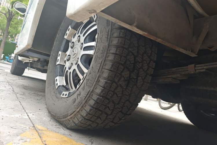 Used Huanghai N3  Chassis Rear Left
