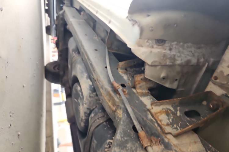 Used Huanghai N3  Chassis Rear Left