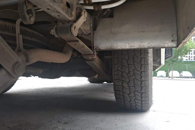 Used Huanghai N3  Chassis Rear Right