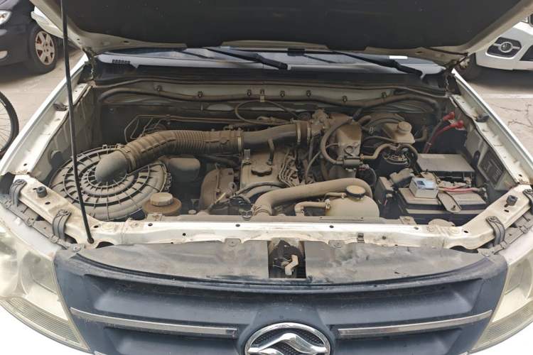 Used Huanghai N3  Engine Bay