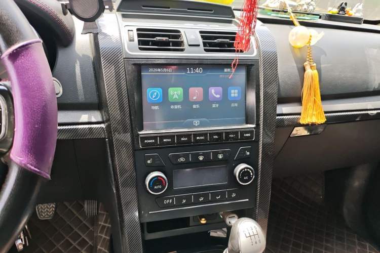 Used Huanghai N3 2017 2.5T Manual Two-Wheel Drive Sport Edition XD25T5 Audio And AC Panel