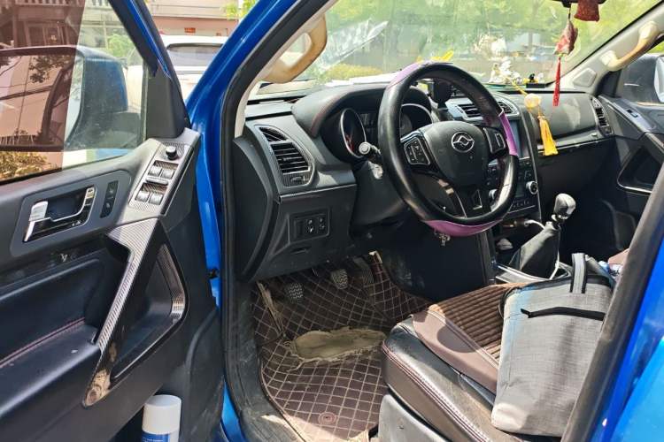 Used Huanghai N3 2017 2.5T Manual Two-Wheel Drive Sport Edition XD25T5 Driver Seat