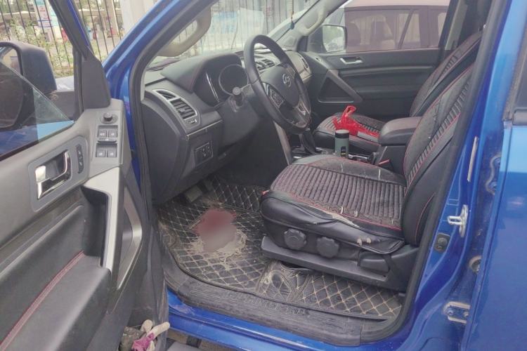 Used Huanghai N3 2017 2.4T Automatic Two-Wheel Drive Sport Edition 4K22D4T Driver Seat