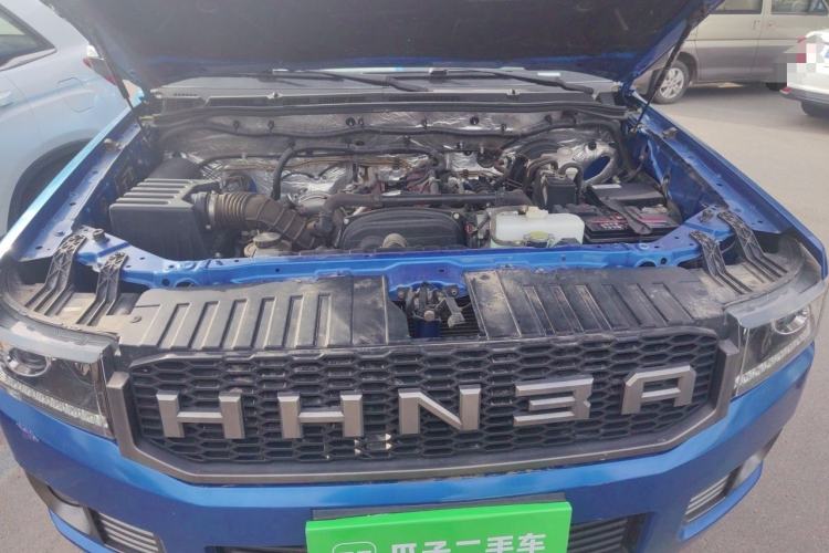 Used Huanghai N3 2017 2.4T Automatic Two-Wheel Drive Sport Edition 4K22D4T Engine Bay