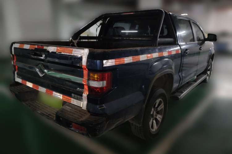 Used Huanghai N3 2017 2.4T Automatic 4WD Sport Edition 4K22D4T Rear Right 45 Deg