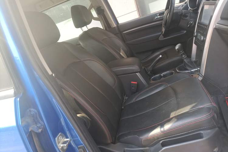 Used Huanghai N3 2017 2.5T Manual Two-Wheel Drive Sport Edition JE4D25Q5A Right Front Seat
