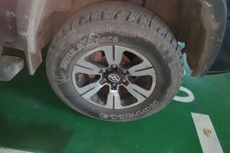 Used Huanghai N3 2017 2.4T Automatic 4WD Sport Edition 4K22D4T Right Front Wheel Hub