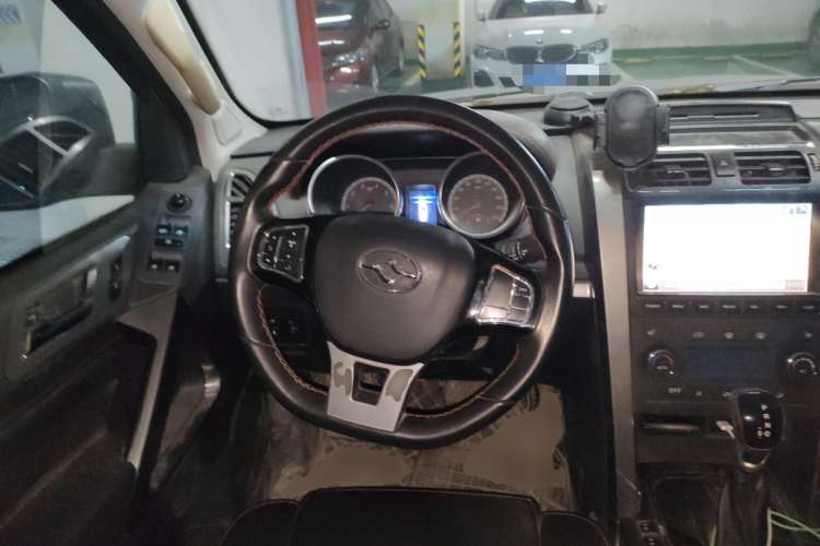 Used Huanghai N3 2017 2.4T Automatic 4WD Sport Edition 4K22D4T Steering Wheel