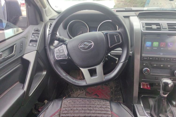 Used Huanghai N3 2017 2.4T Automatic Two-Wheel Drive Sport Edition 4K22D4T Steering Wheel