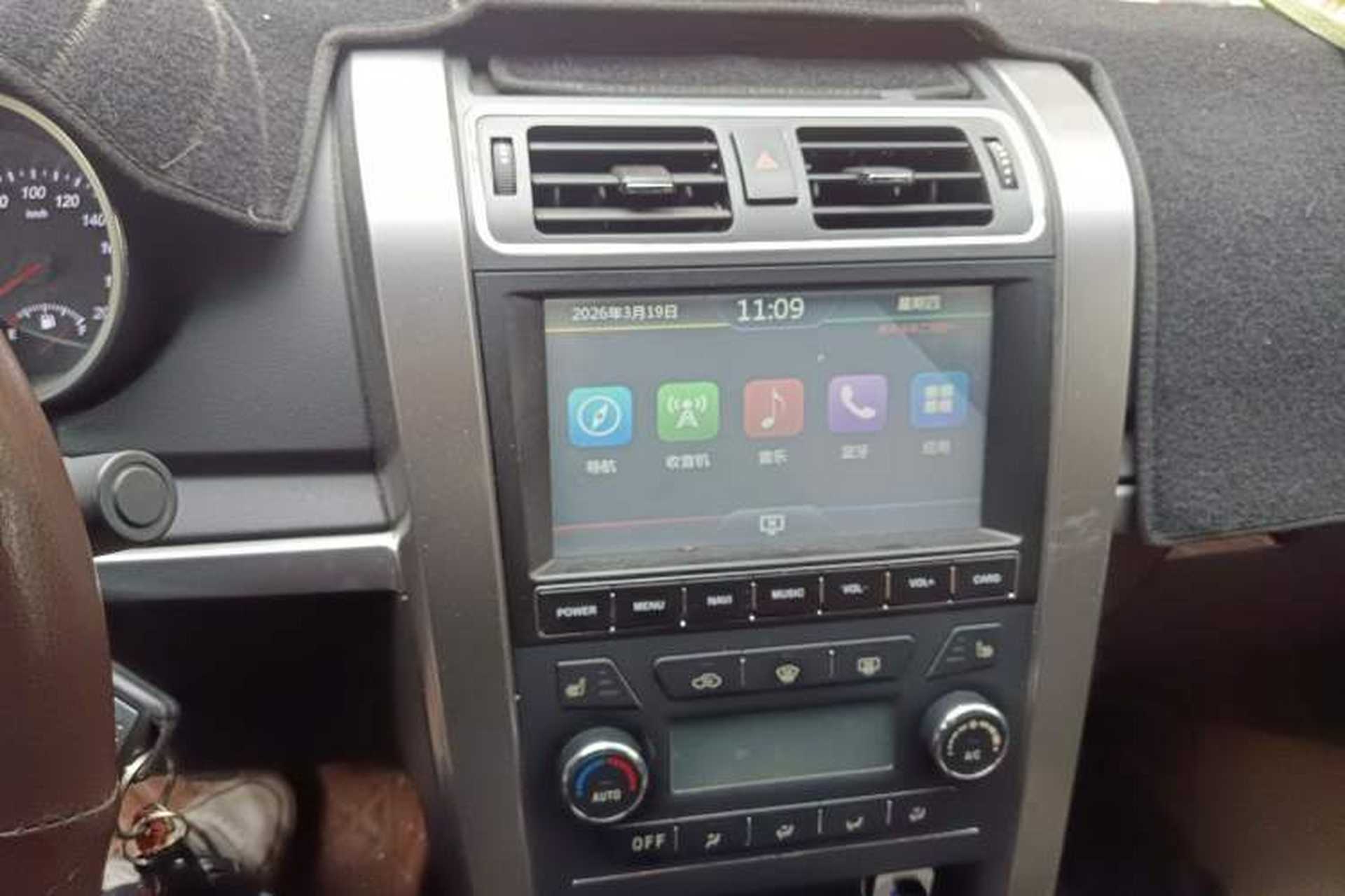 Used Huanghai N3 2017 2.5T Manual 4x4 Ultimate Edition XD25T5 Audio And AC Panel