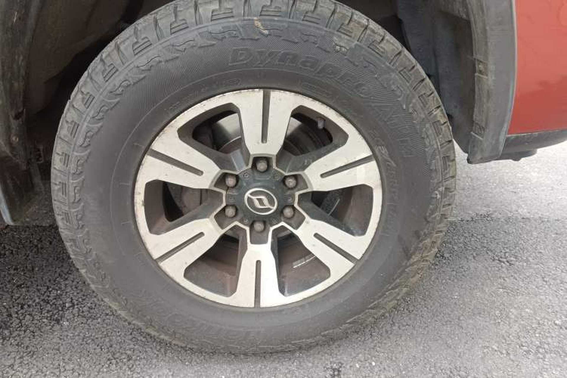 Used Huanghai N3 2017 2.5T Manual 4x4 Ultimate Edition XD25T5 Right Front Wheel Hub
