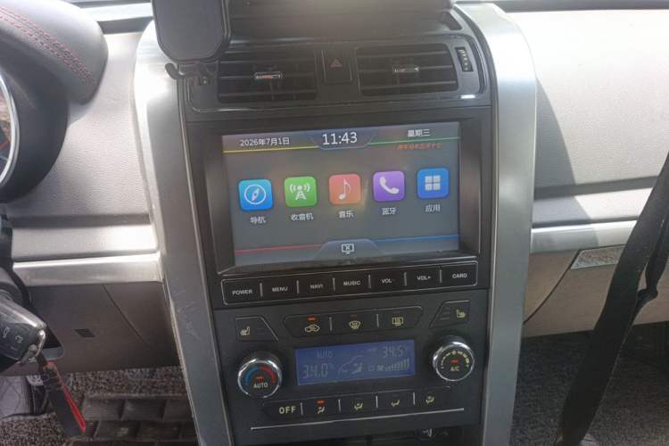 Used Huanghai N3 2017 2.4T Manual Two-Wheel Drive Sport Edition 4K22D4T Audio And AC Panel