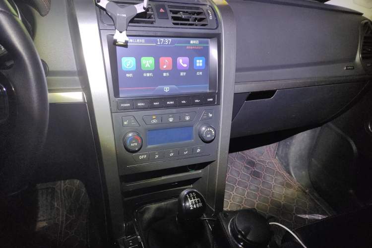 Used Huanghai N3 2017 2.5T Manual 4x4 Sport Edition JE4D25Q5A Audio And AC Panel