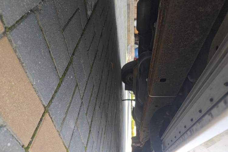 Used Huanghai N3  Chassis Front Left