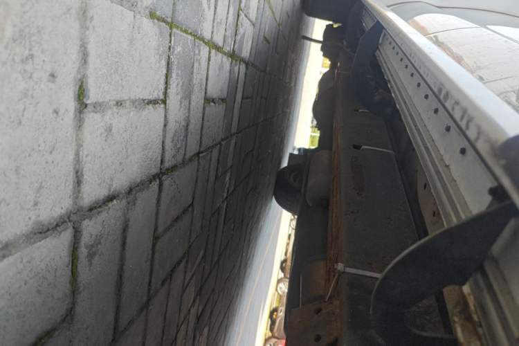 Used Huanghai N3  Chassis Front Right