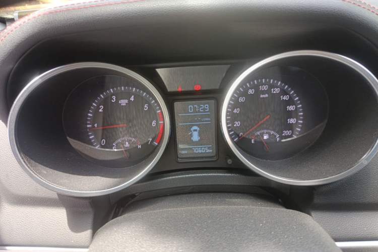 Used Huanghai N3 2017 2.4T Manual Two-Wheel Drive Sport Edition 4K22D4T Instrument Cluster