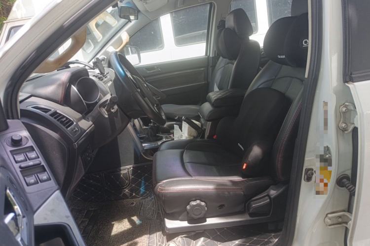 Used Huanghai N3 2017 2.4T Manual Two-Wheel Drive Sport Edition 4K22D4T Left Front Seat