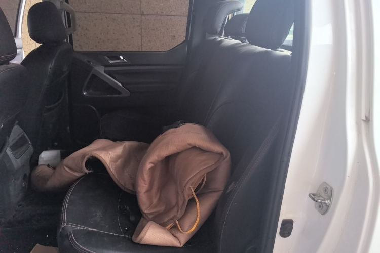Used Huanghai N3 2017 2.5T Manual 4x4 Sport Edition XD25T5 Left Rear Seat
