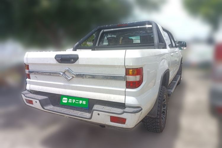 Used Huanghai N3 2017 2.4T Manual Two-Wheel Drive Sport Edition 4K22D4T Rear Right 45 Deg