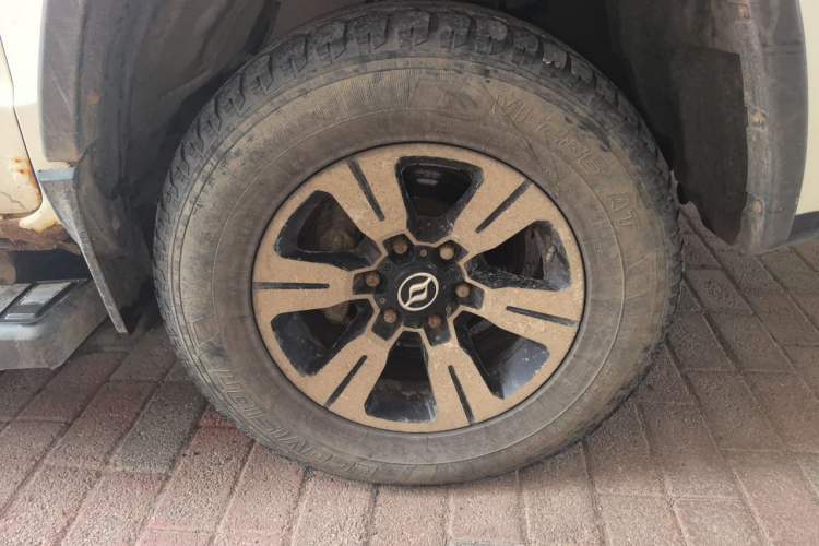 Used Huanghai N3 2017 2.5T Manual 4x4 Sport Edition XD25T5 Right Front Wheel Hub