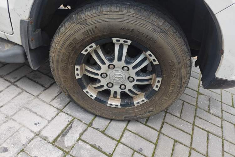 Used Huanghai N3  Right Front Wheel Hub