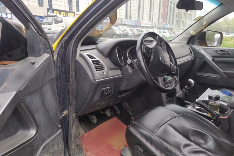 Used Huanghai N3 2017 2.4T Manual Two-Wheel Drive Sport Edition 4K22D4T Driver Seat