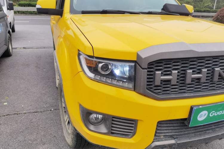 Used Huanghai N3 2017 2.4T Manual Two-Wheel Drive Sport Edition 4K22D4T Right Front Headlight