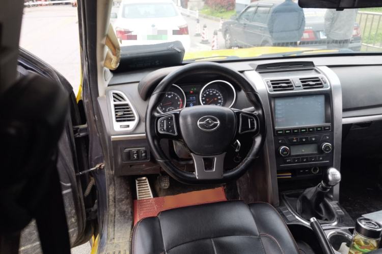 Used Huanghai N3 2017 2.4T Manual Two-Wheel Drive Sport Edition 4K22D4T Steering Wheel