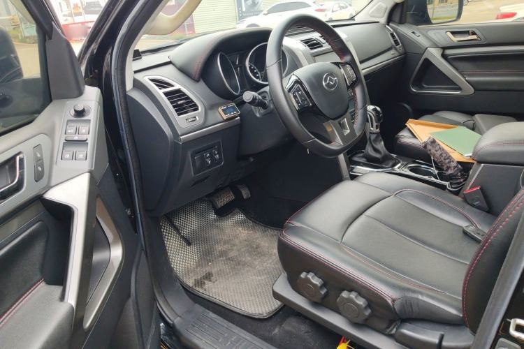 Used Huanghai N3 2018 2.4T Automatic 2WD Prestige Edition 4K22D4T Driver Seat