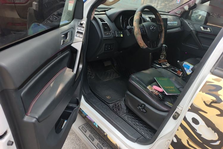Used Huanghai N3 2018 2.4T Automatic 2WD Prestige Edition 4K22D4T Driver Seat