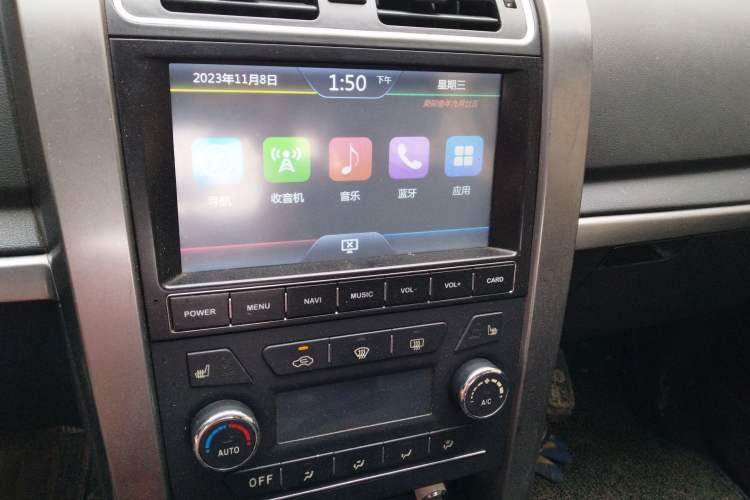 Used Huanghai N3 2018 2.5T Manual 4x4 Prestige Edition JE4D25Q5A Audio And AC Panel