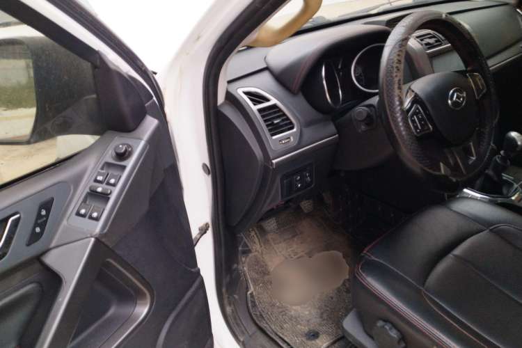 Used Huanghai N3 2018 2.5T Manual 4x4 Prestige Edition JE4D25Q5A Driver Seat