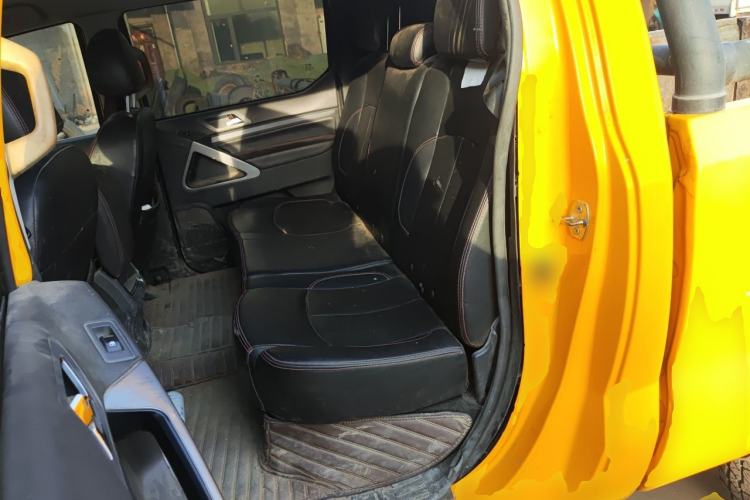 Used Huanghai N3 2019 2.4T Manual 4x4 Sport Edition China VI 4K22D4T Left Rear Seat