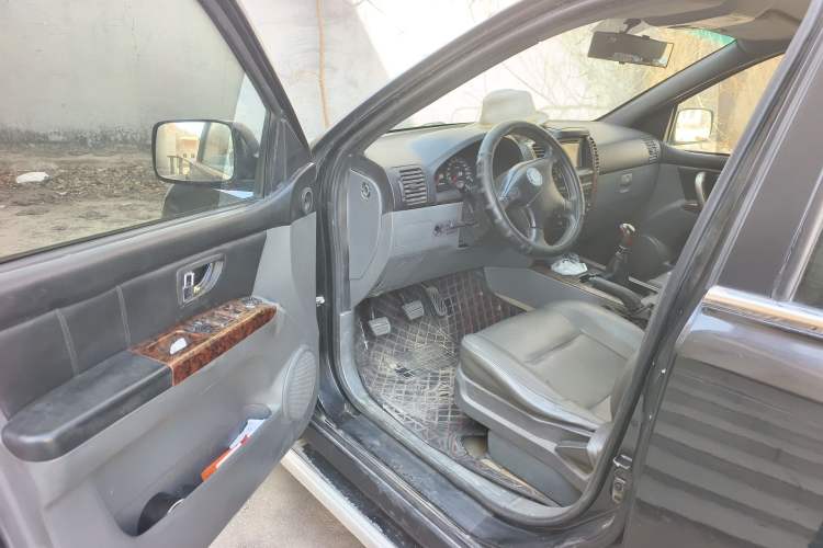 Used Huanghai Qisheng F1 2009 2.0L Two-Wheel Drive DD6460D Driver Seat