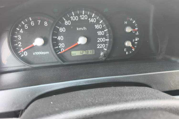 Used Huanghai Qisheng F1 2009 2.0L Two-Wheel Drive DD6460D Odometer Close Up