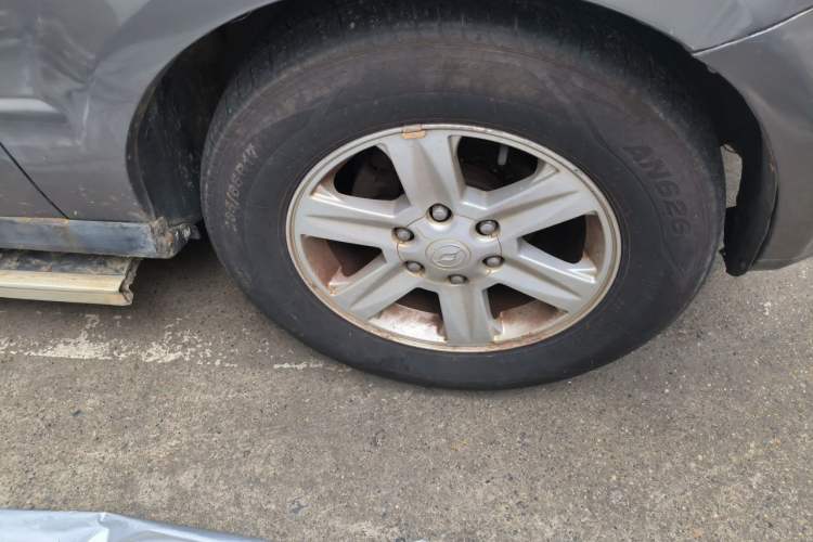 Used Huanghai Qisheng F1 2009 2.4L Two-Wheel Drive DD6470 Right Front Wheel Hub