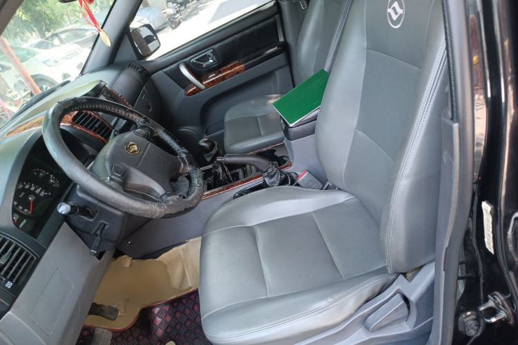 Used Huanghai Qisheng F1 2012 2.0L Two-Wheel Drive Business Edition Left Front Seat