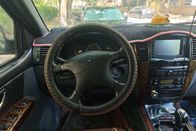 Used Huanghai Qisheng F1 2012 2.0L Two-Wheel Drive Business Edition Steering Wheel