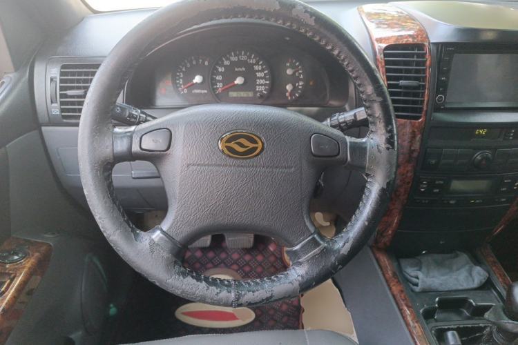 Used Huanghai Qisheng F1 2012 2.0L Two-Wheel Drive Business Edition Steering Wheel