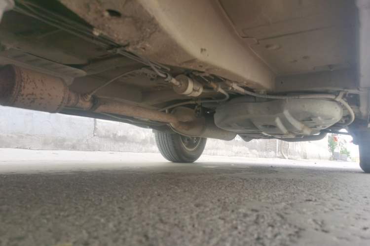Used Huanghai Qisheng V3 2011 2.0L Ultra-Luxury Version Chassis Front Left