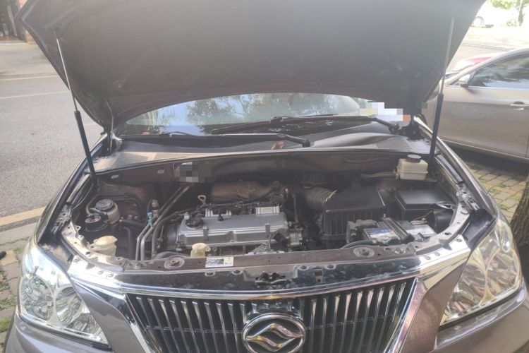 Used Huanghai Qisheng V3 2011 2.0L Ultra-Luxury Version Engine Bay