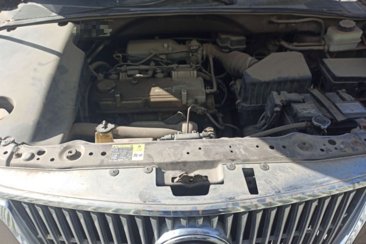 Used Huanghai Qisheng V3 2011 2.0L Ultra-Luxury Version Engine Bay