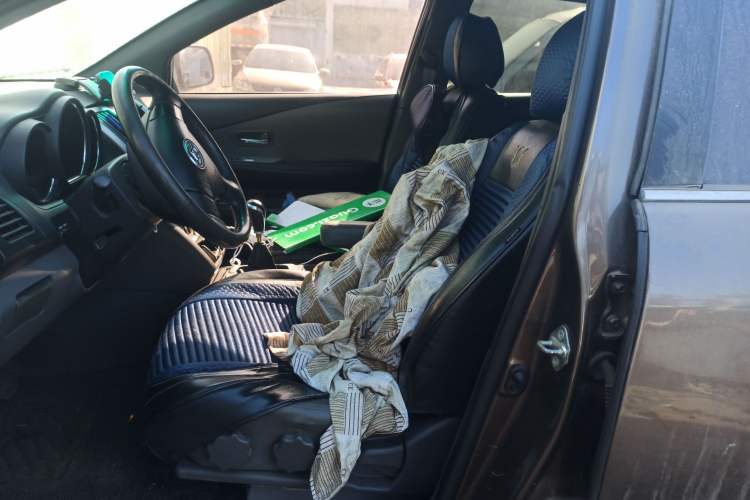 Used Huanghai Qisheng V3 2011 2.0L Ultra-Luxury Version Left Front Seat