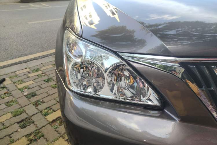 Used Huanghai Qisheng V3 2011 2.0L Ultra-Luxury Version Right Front Headlight