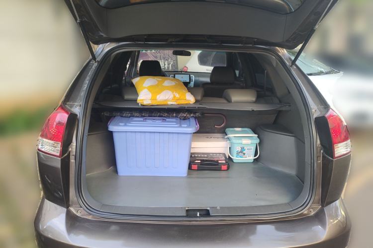 Used Huanghai Qisheng V3 2011 2.0L Ultra-Luxury Version Trunk